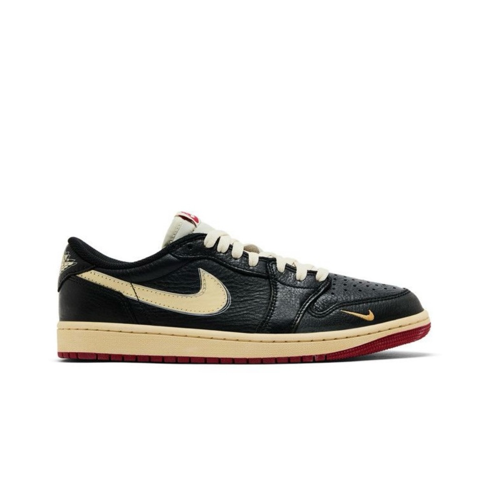 Nike Men's Black and Cream Sneakers with Red Accents